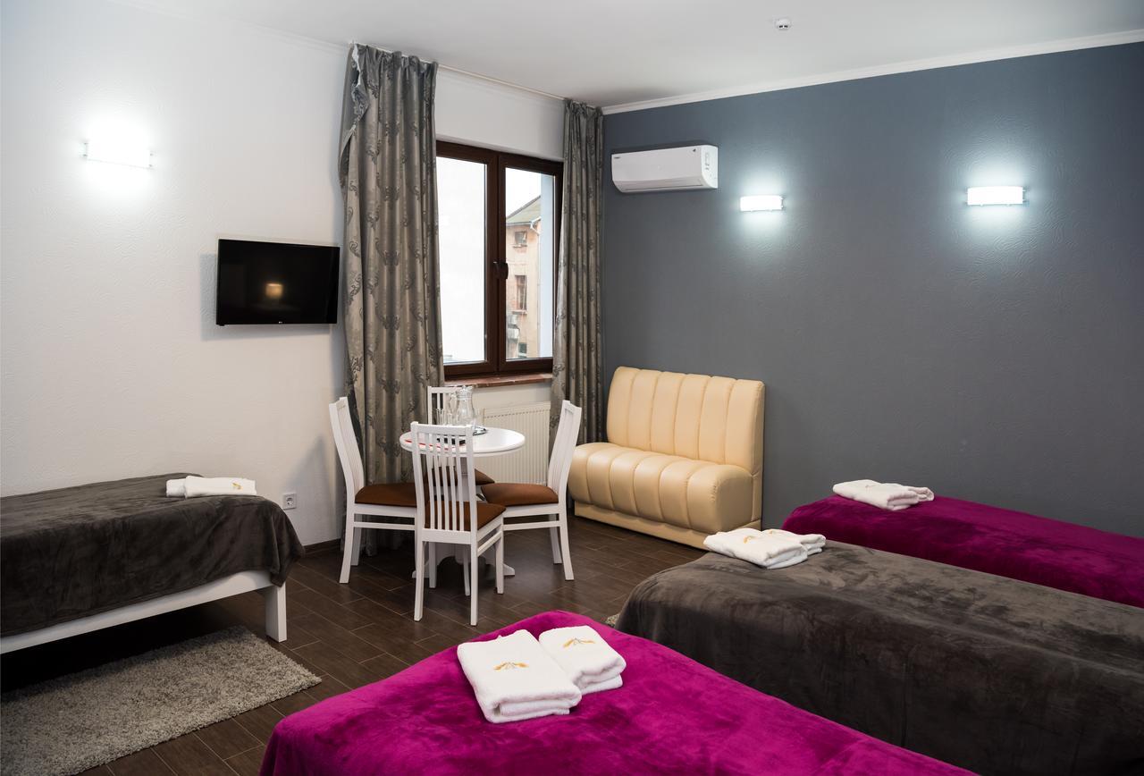 Hotel " Boutique " Uzhhorod Exterior photo