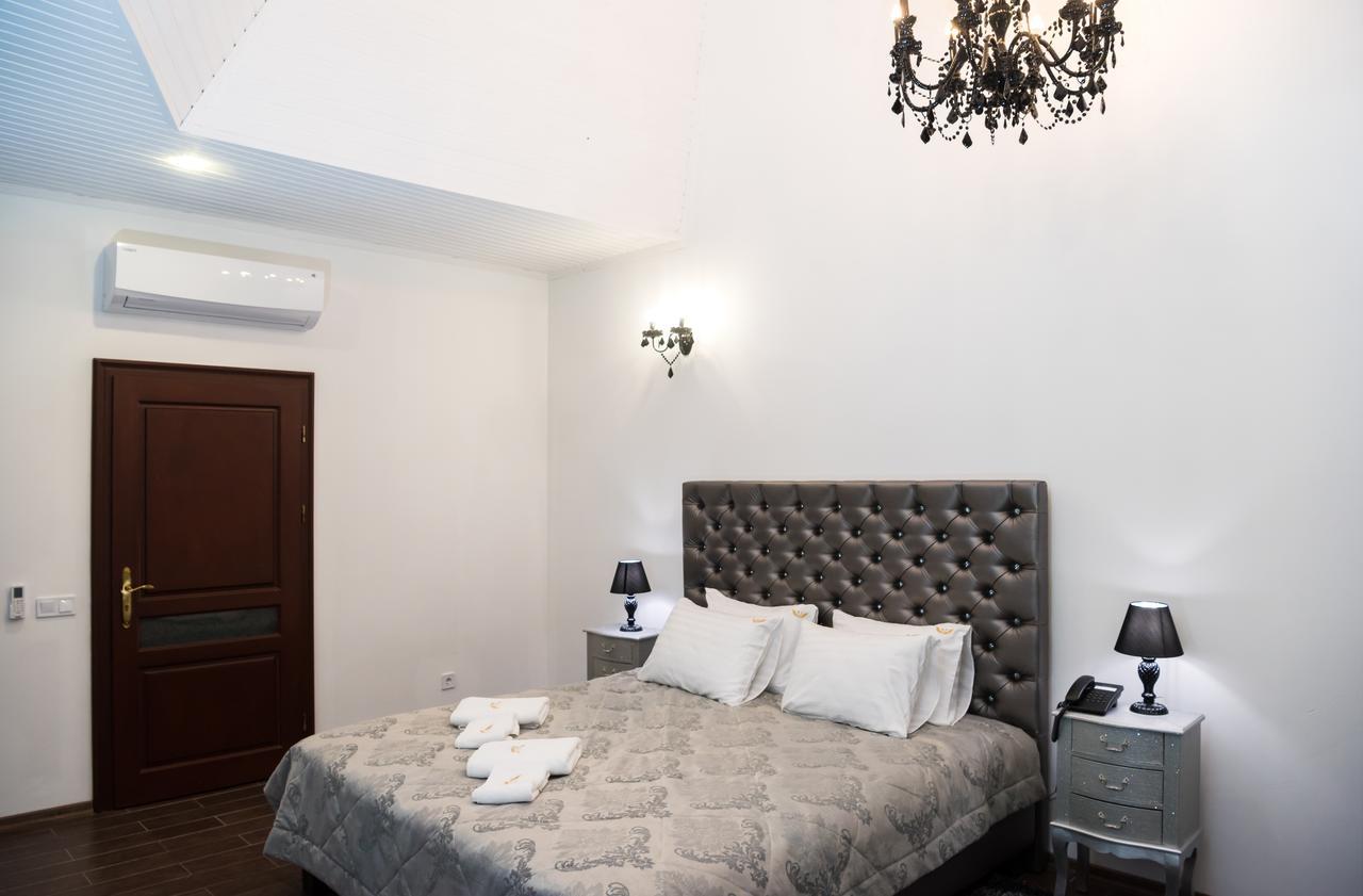 Hotel " Boutique " Uzhhorod Exterior photo
