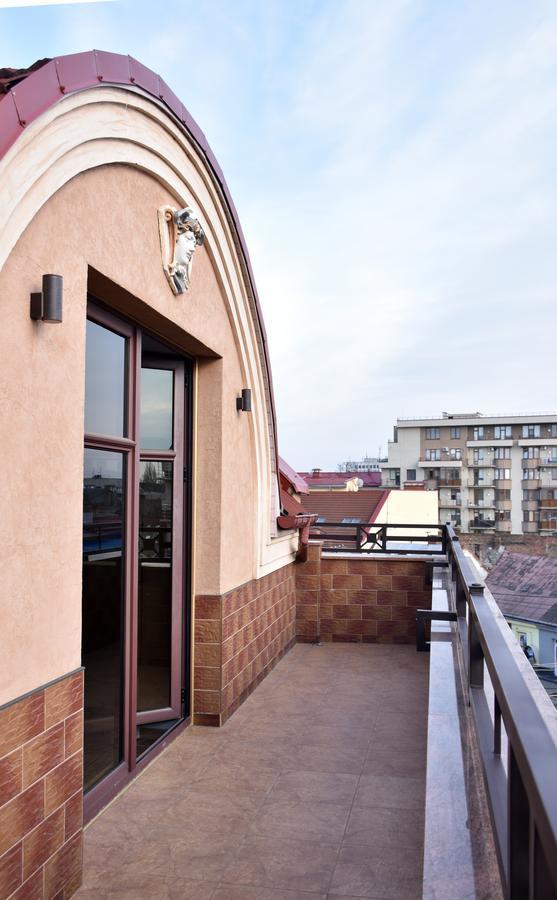 Hotel " Boutique " Uzhhorod Exterior photo